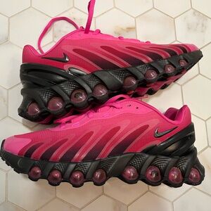 Women’s Nike Air Max DN8 Size HF5509 601 NEW no box laser fuchsia/ black wow!
